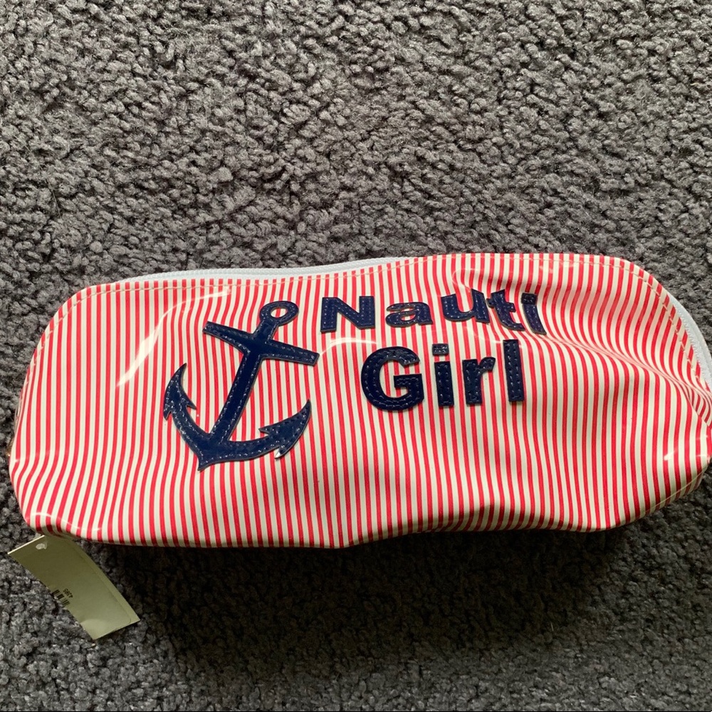 nauti girl long zip case